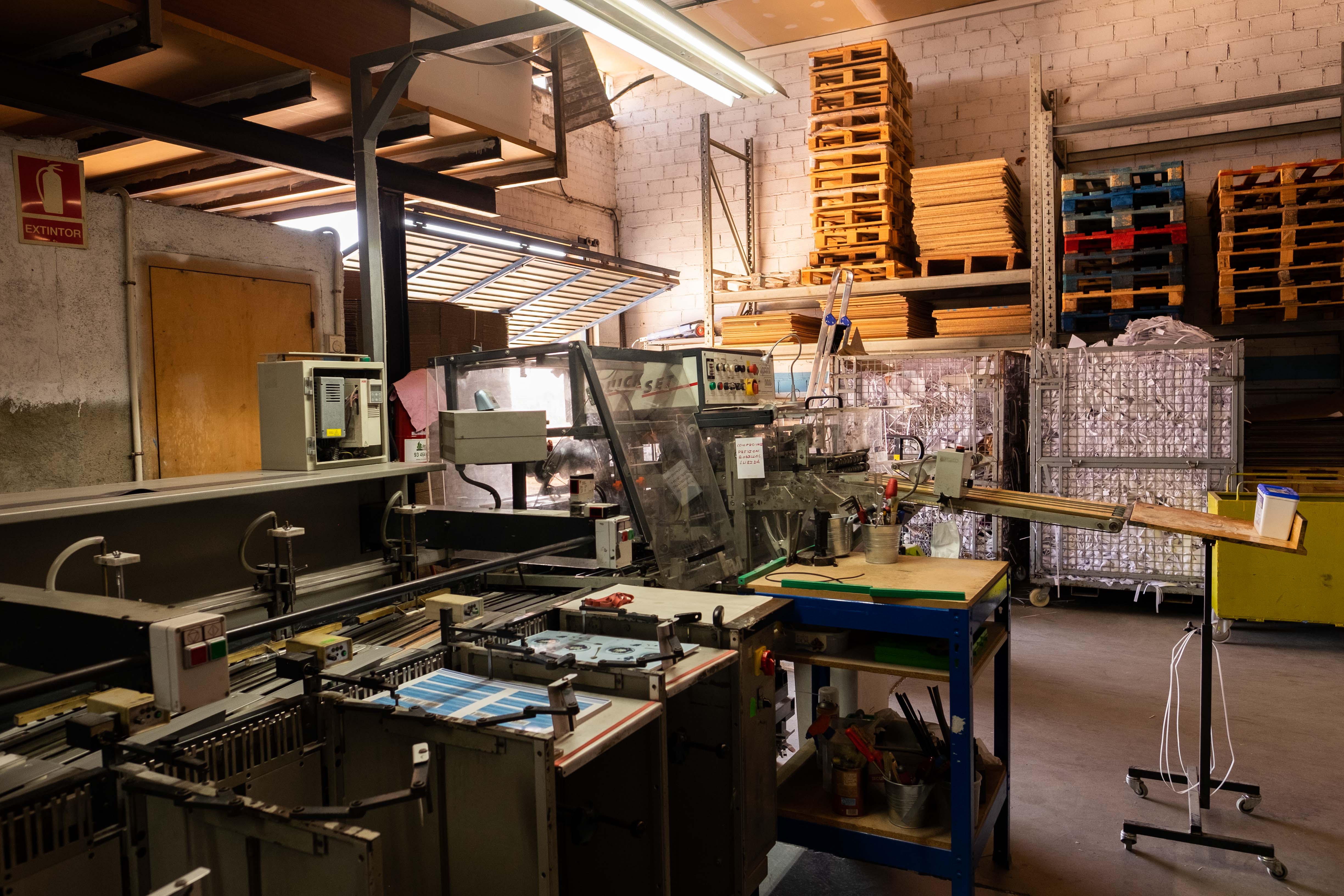 Entrada Enquadernacions i Serveis Gràfics